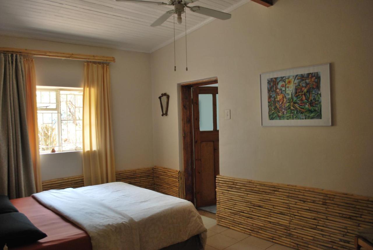Amber Lagoon Backpackers Lodge Vleirivier Extérieur photo